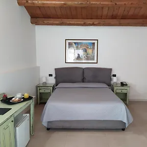 https://villa-scaduto-residence.sicilyhotelsitaly.net